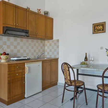 Frantzis 6 Nisyros Island Skála