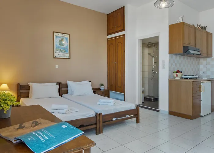 Frantzis 6 Nisyros Island