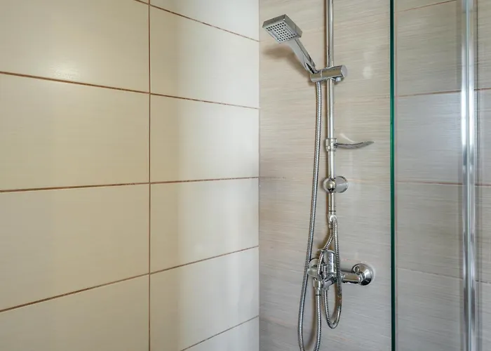 Frantzis 6 Nisyros Island * Skála